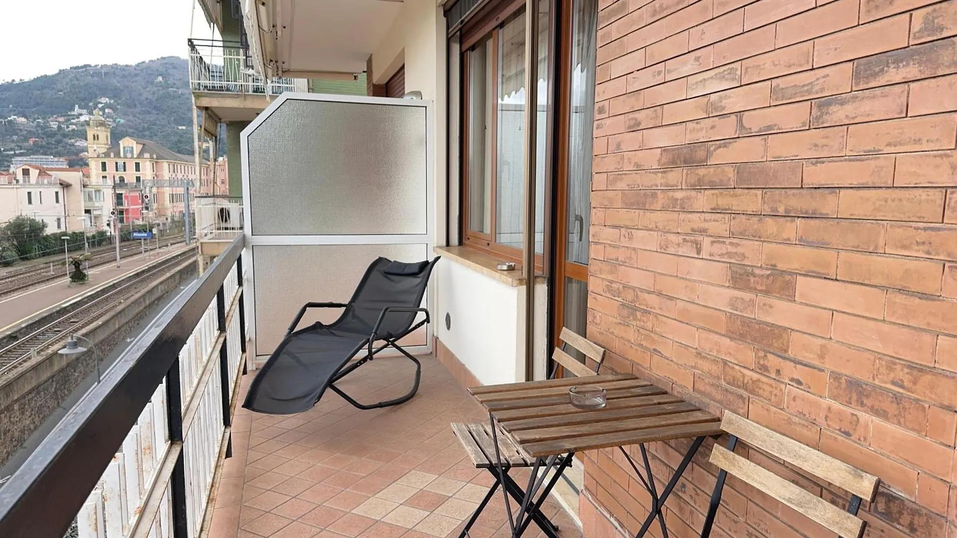 Apartamento Private Garage, 300M From Sea In Alassio Centre