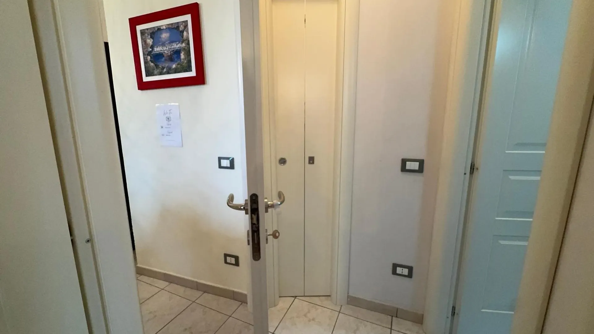 Private Garage, 300M From Sea In Alassio Centre 0*,